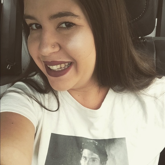 MEET YOUR POSHER - Picture 1 of 1